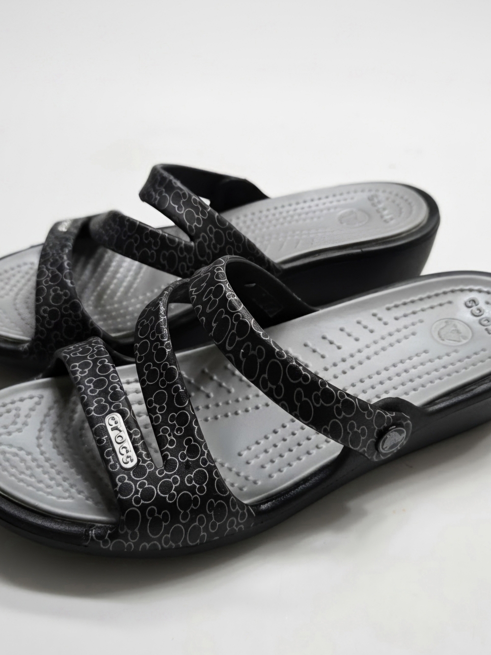 Crocs Disney Mickey Mouse Strappy Slide Sandals Black Gray Size 6